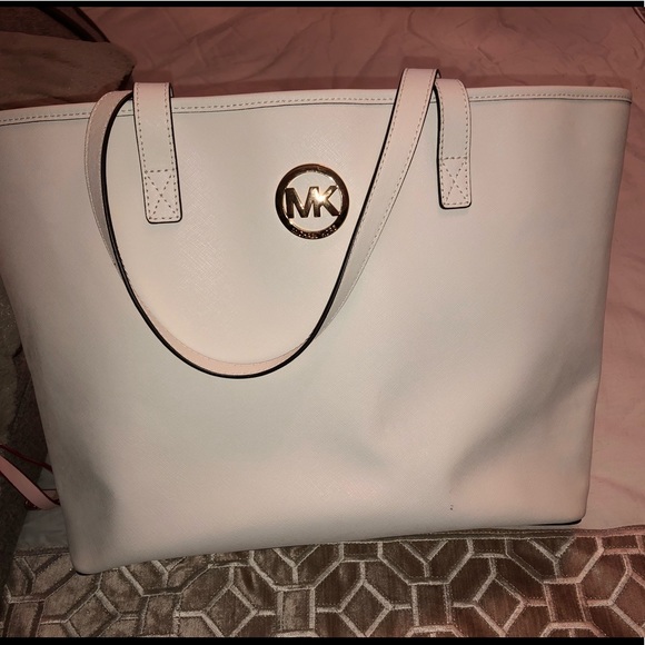 Authentic Micheal Kors bag - Picture 1 of 3